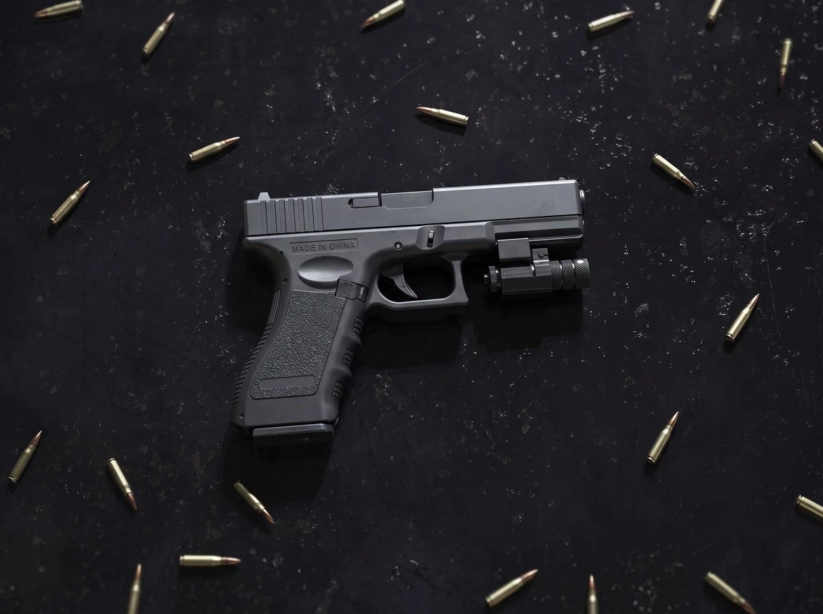Cyma Glock 18C — страйкбольный привод для тира